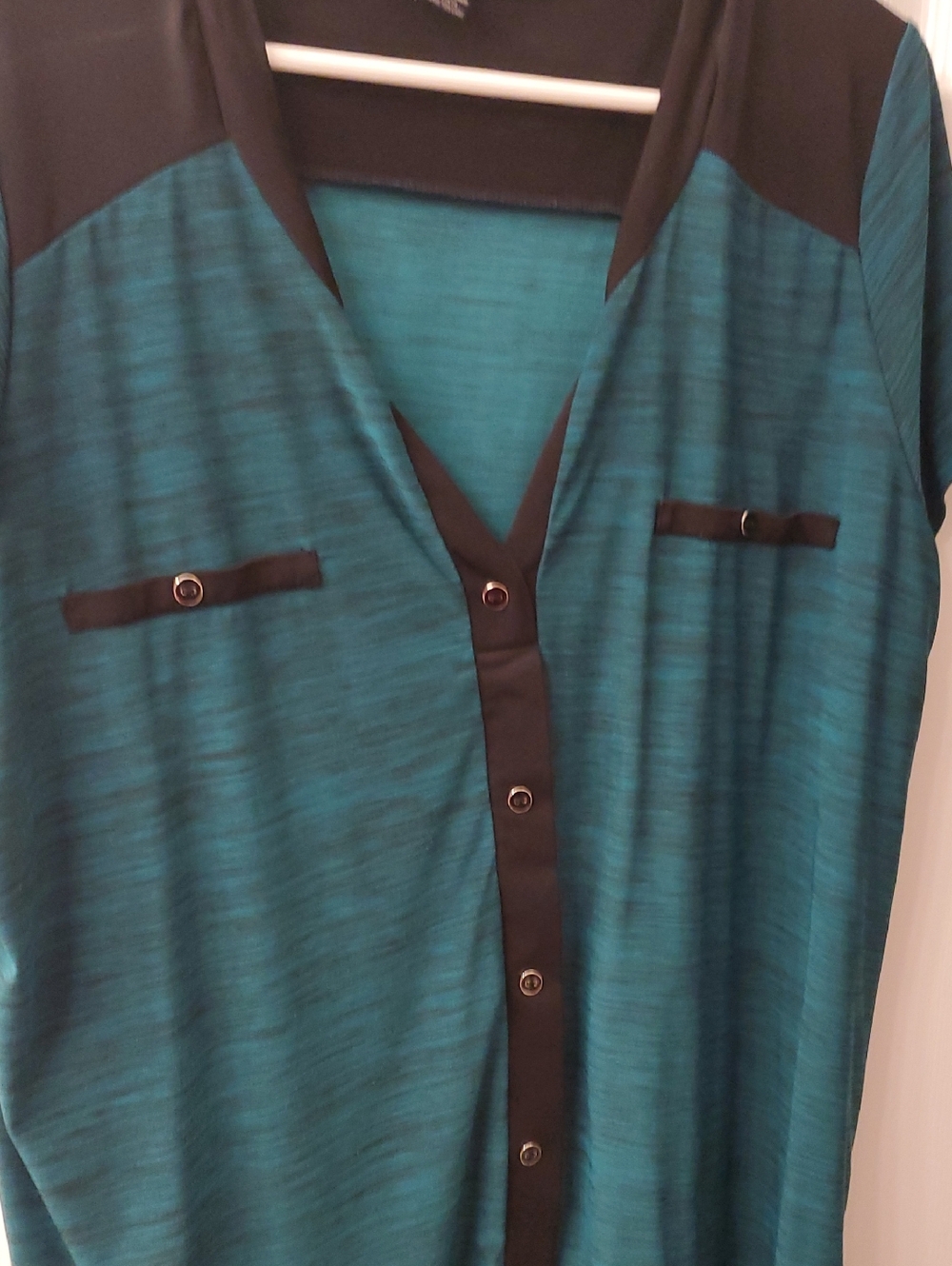 Greenl and Black Button Front Blouse